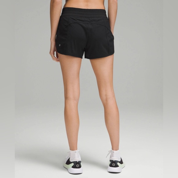 Lululemon Tracker Short 4” Size 4 - Picture 6 of 7